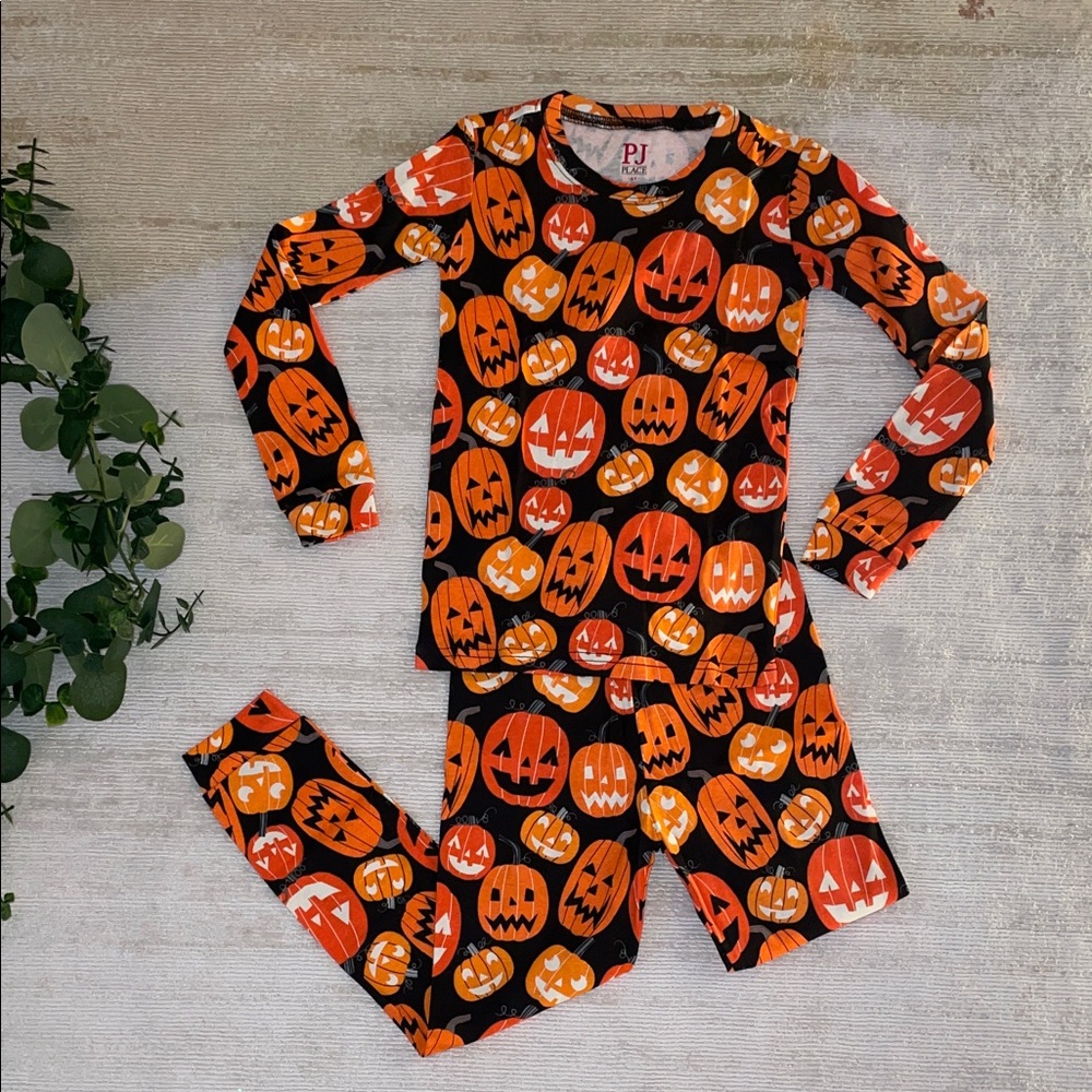 PJ Place | 🎃 Set